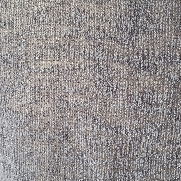 Aeropostale Large Gray Metallic Drop Shoulder Long Sleeve High Low VNeck Sweater - Picture 5 of 7